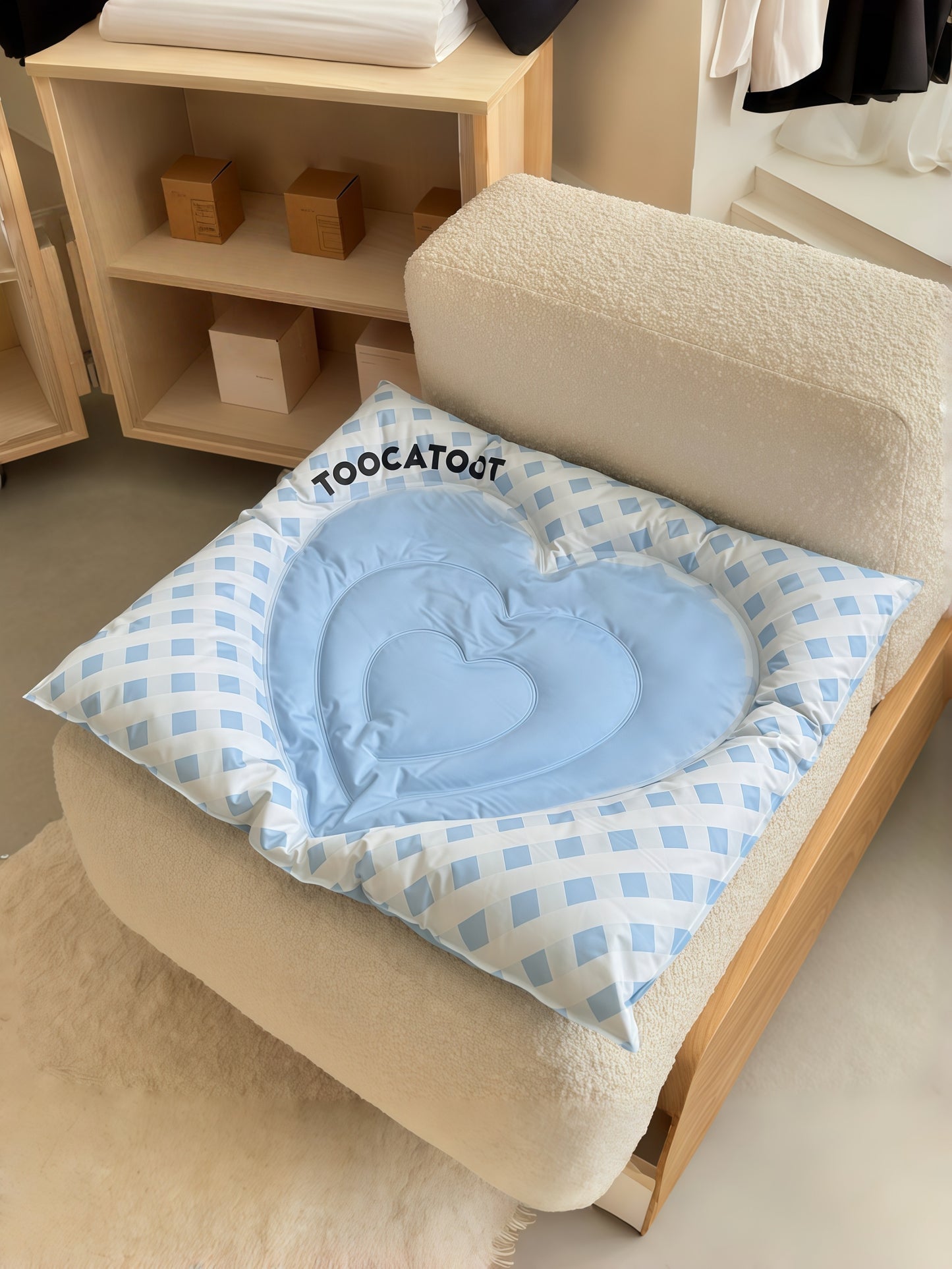 Heart Cooling Pet Bed