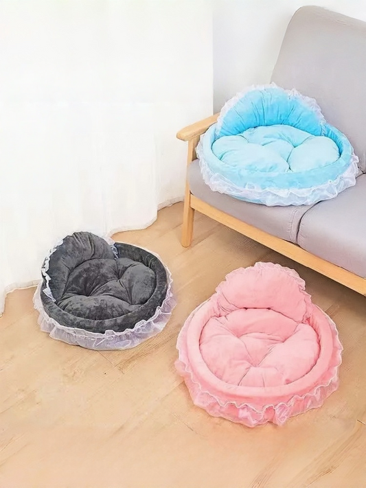 Princess Lace Pet Bed