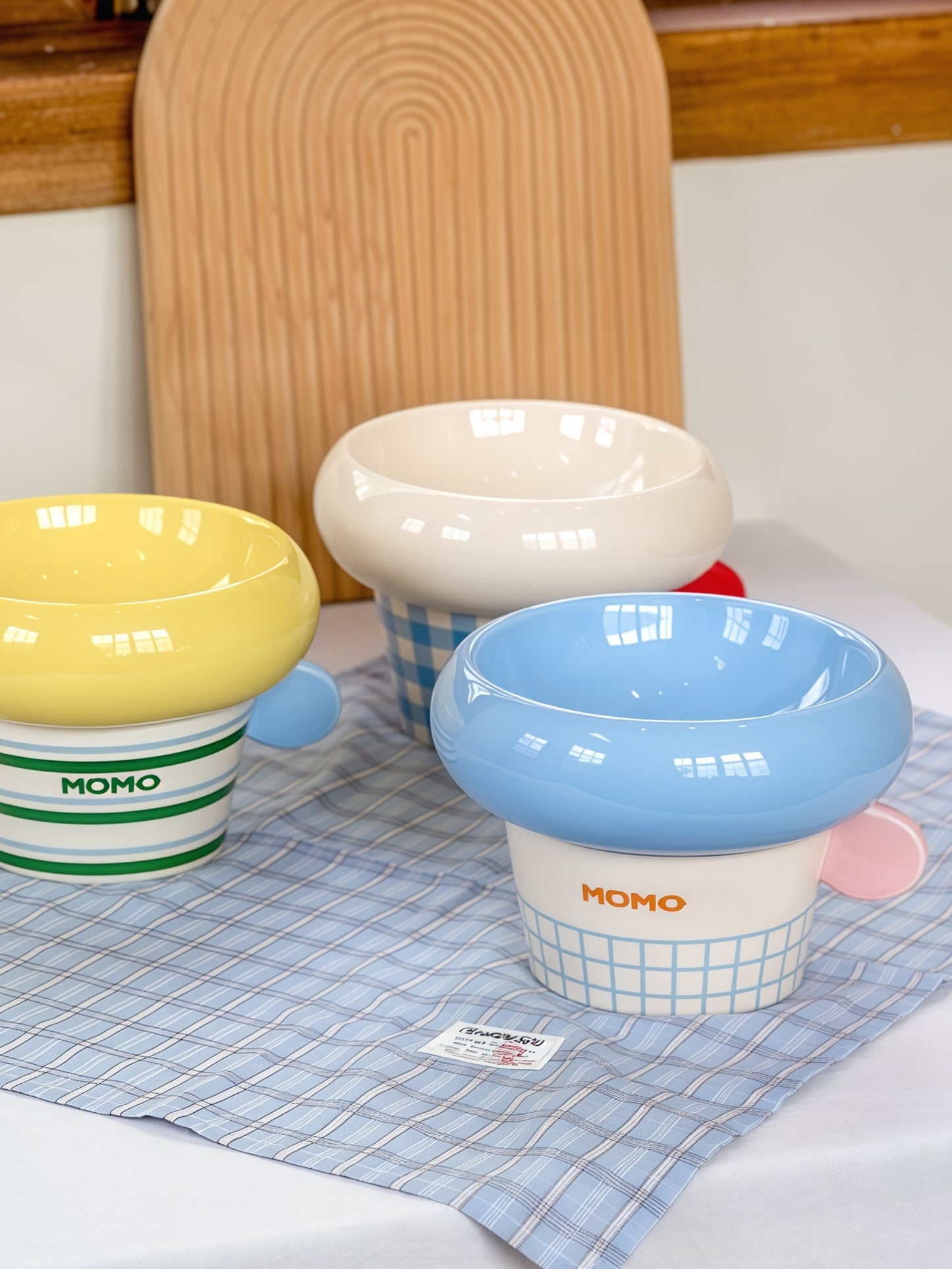 Korean-Style Elevated Ceramic Pet Bowl with Round
