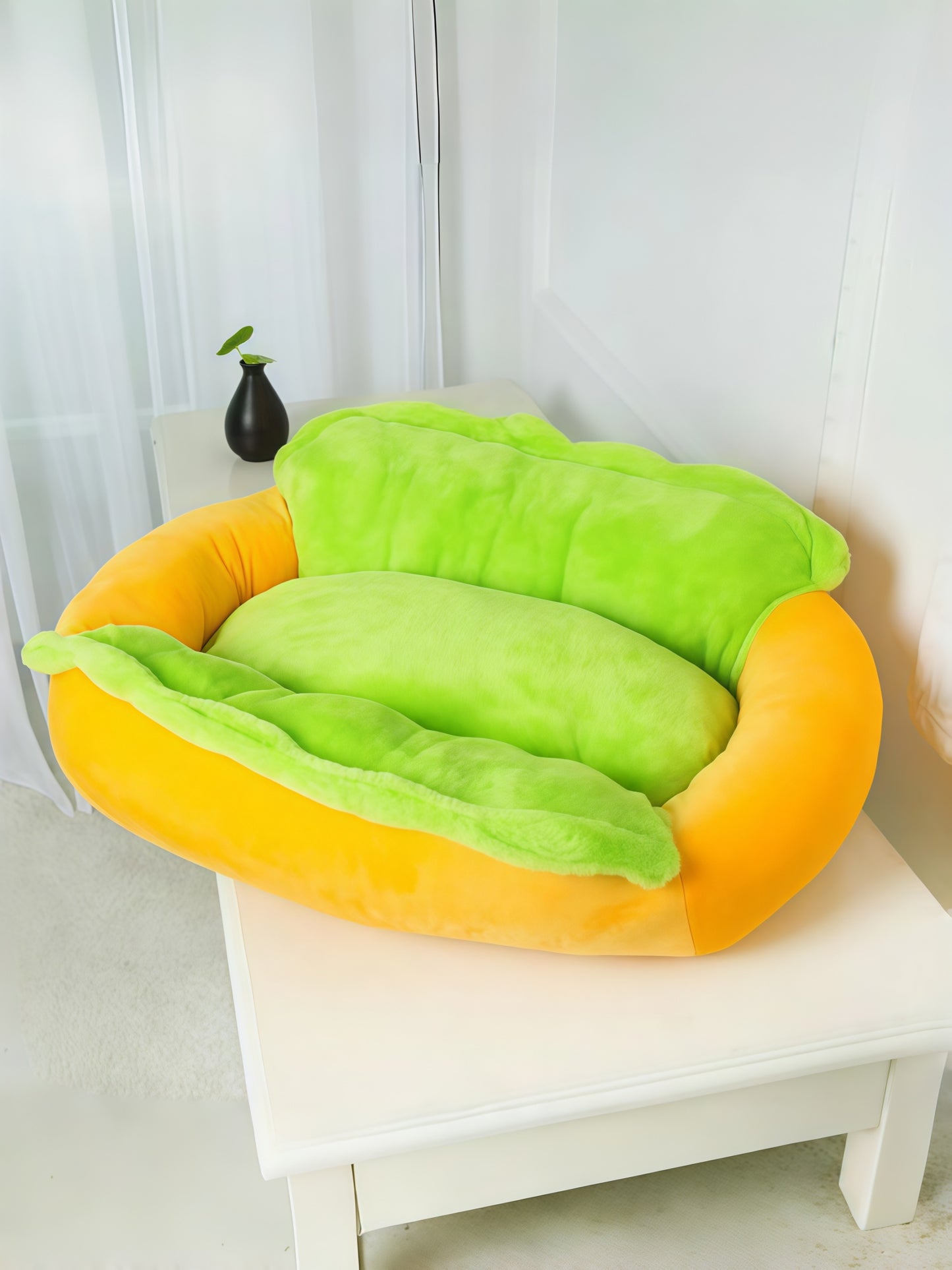 Hot-Dog Pet Bed