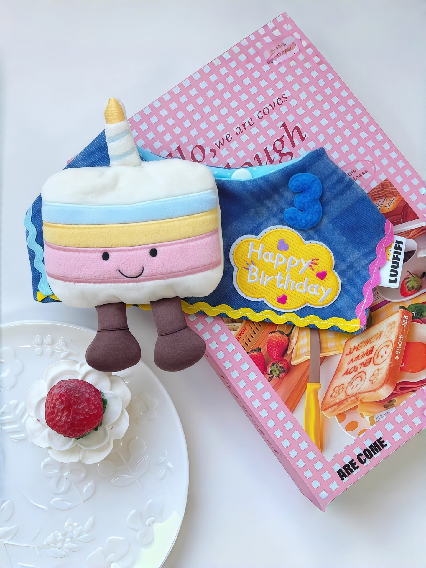 LUUFIFI Adjustable Pet Birthday Bandana Bib