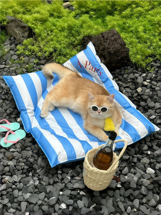 Heart Cooling Pet Bed