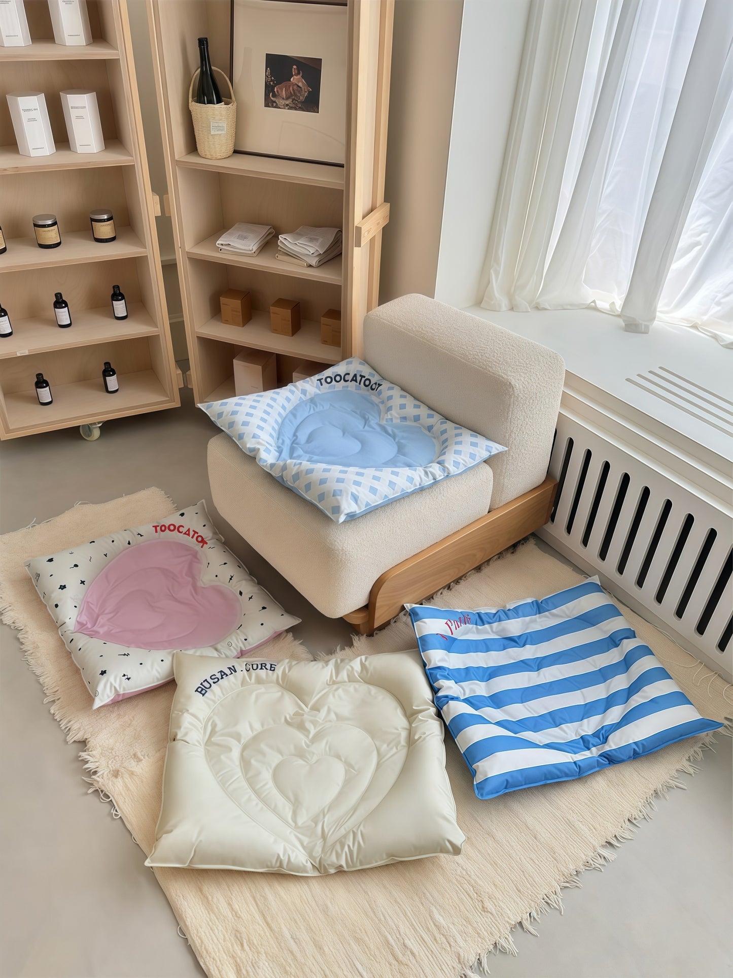 Heart Cooling Pet Bed